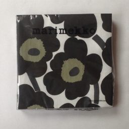 marimekko-papieren-servet-groot-unikko-zwart knoopsschat aalter